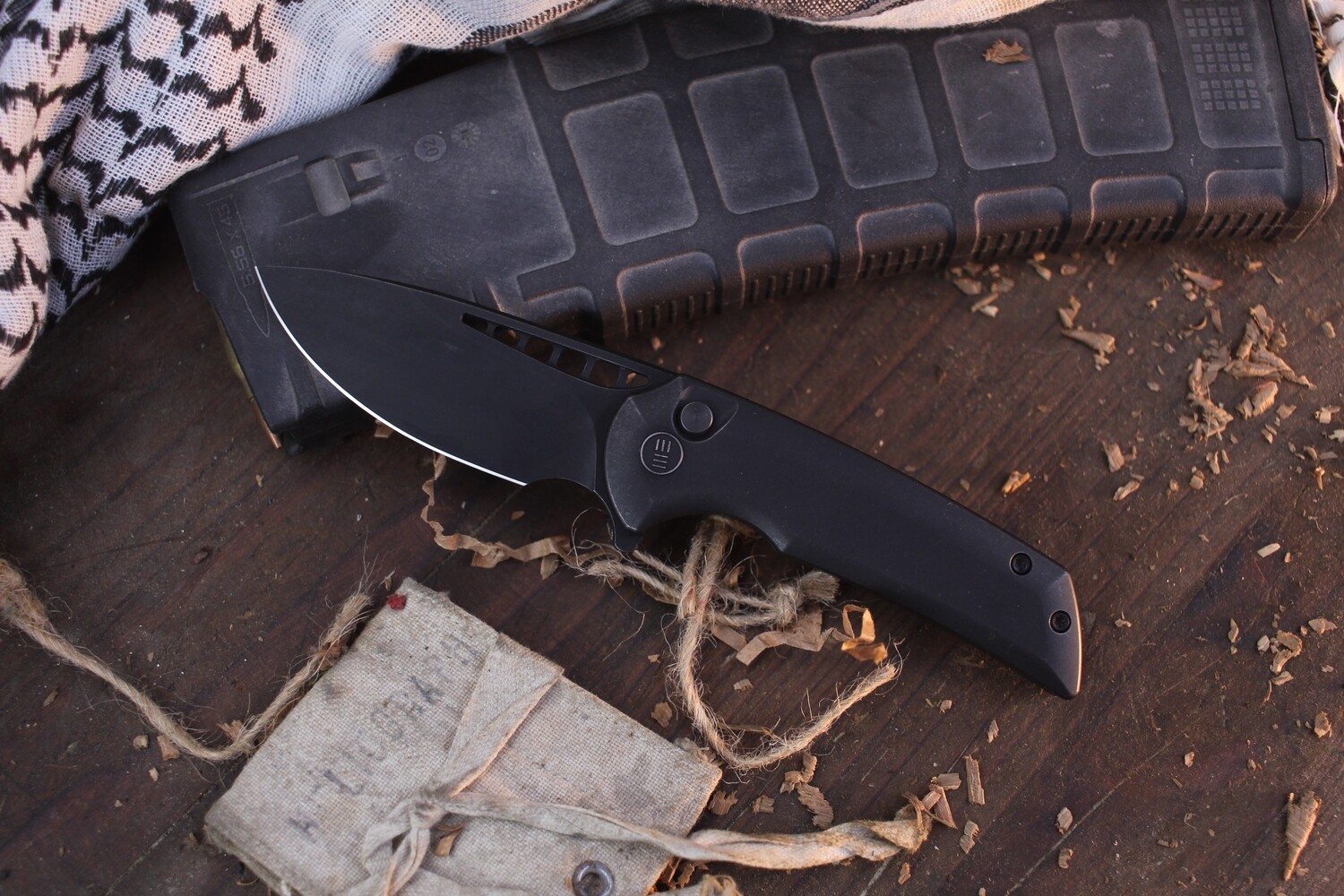 WE Knives Mini Malice 2.98&quot; Button Lock Flipper  / Black Titanium / Black 20CV ( Pre Owned )