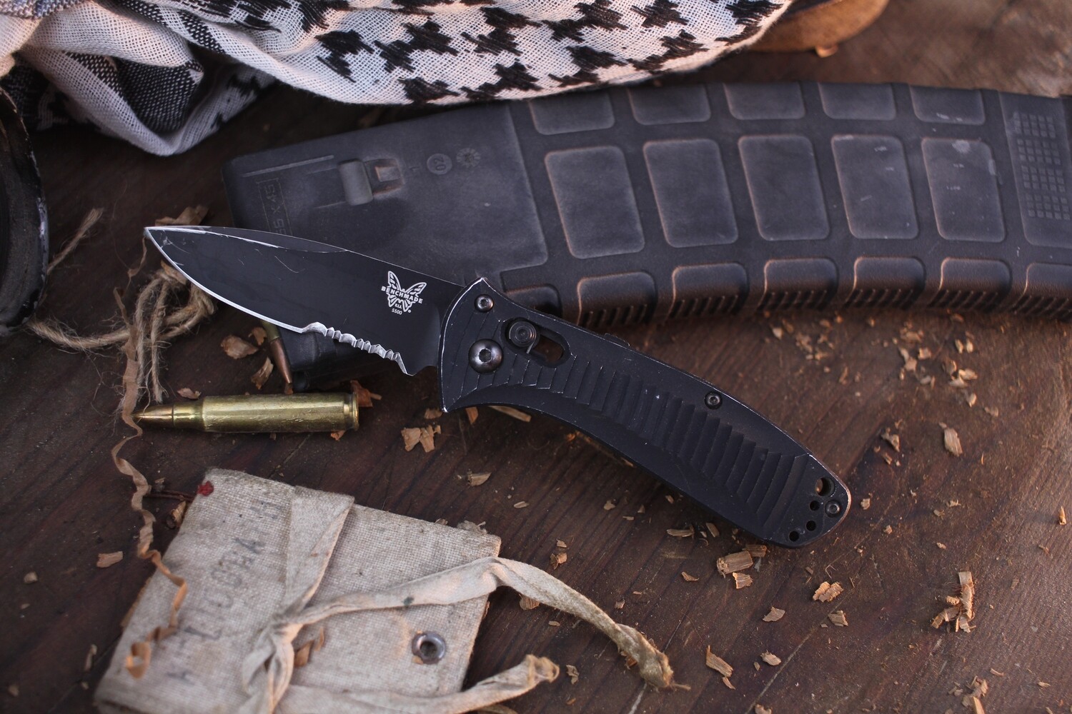 Benchmade Mini Presidio 3.2&quot; Automatic AXIS Knife / Black Aluminum / Black 154CM ( Pre Owned ))