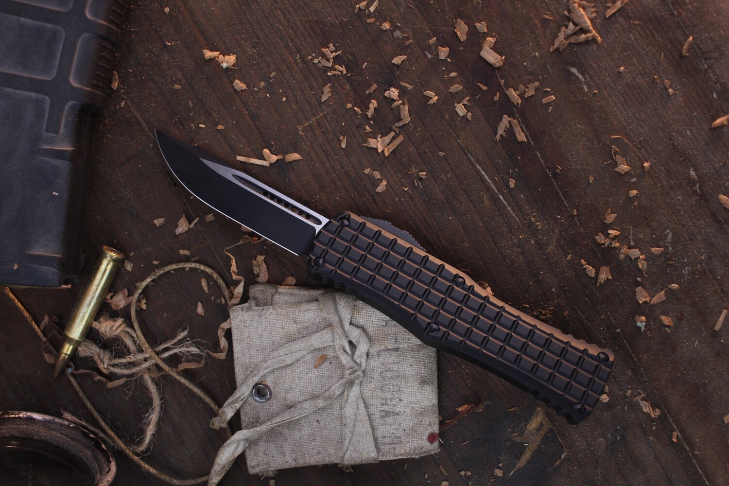 Microtech Hera S/E 3&quot; OTF Auto / Tactical Black Frag Aluminum / Black ( Pre Owned )