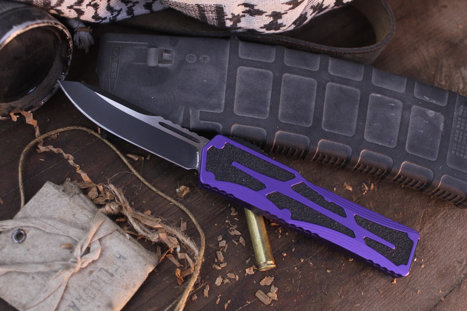 Heretic Colossus 3.5&quot; OTF Automatic Knife / Purple Aluminum &amp; Black Textured Inlays / Two Tone Magnacut ( Pre Owned )