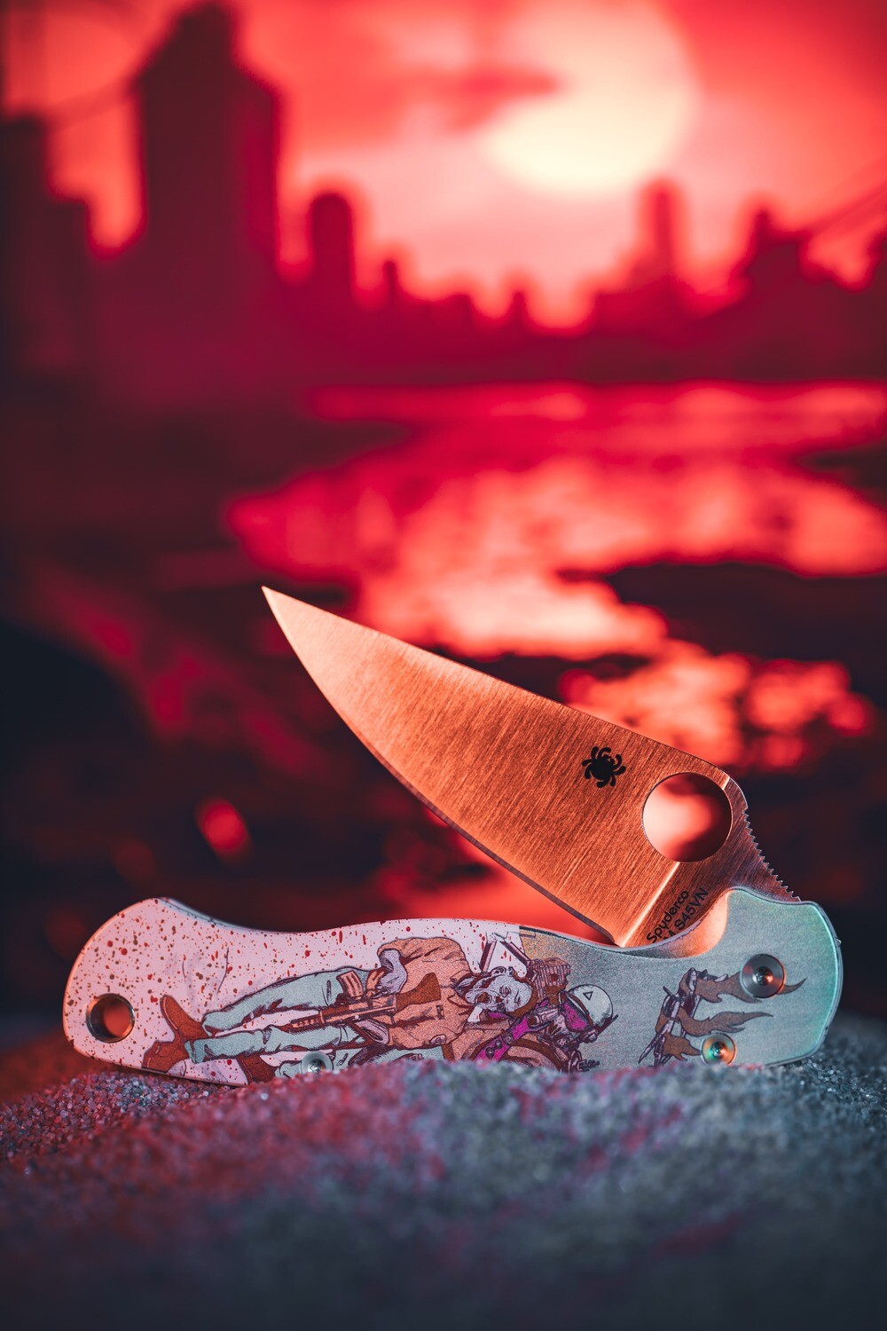 Spyderco ColorfulFilth Paramilitary 2 3.4&quot; Compression Lock Folder / Cerakote &amp; Custom Anodized Scales / Satin S45VN