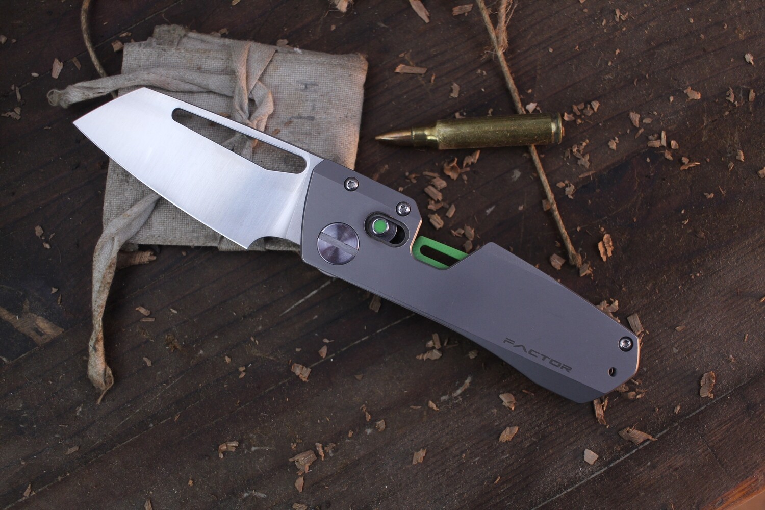 Winterblade Factor 3&quot; Magnetic Folding Knife / Carbon Fiber &amp; Ti / Satin M390 ( Pre Owned )