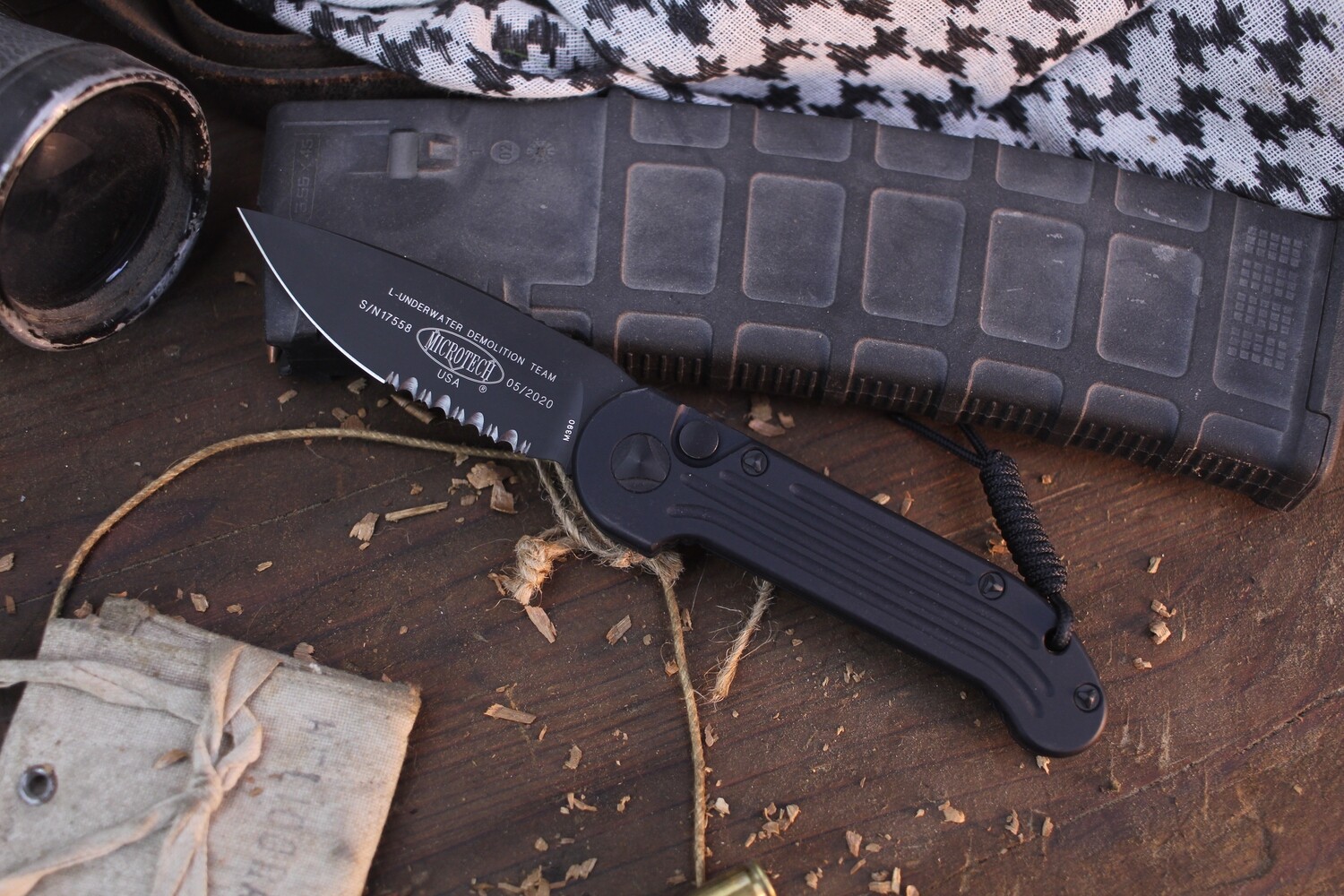 Microtech LUDT 3.4&quot; Auto Plunge Lock Folder / Black Aluminum / Black Serrated M390 ( Pre Owned )