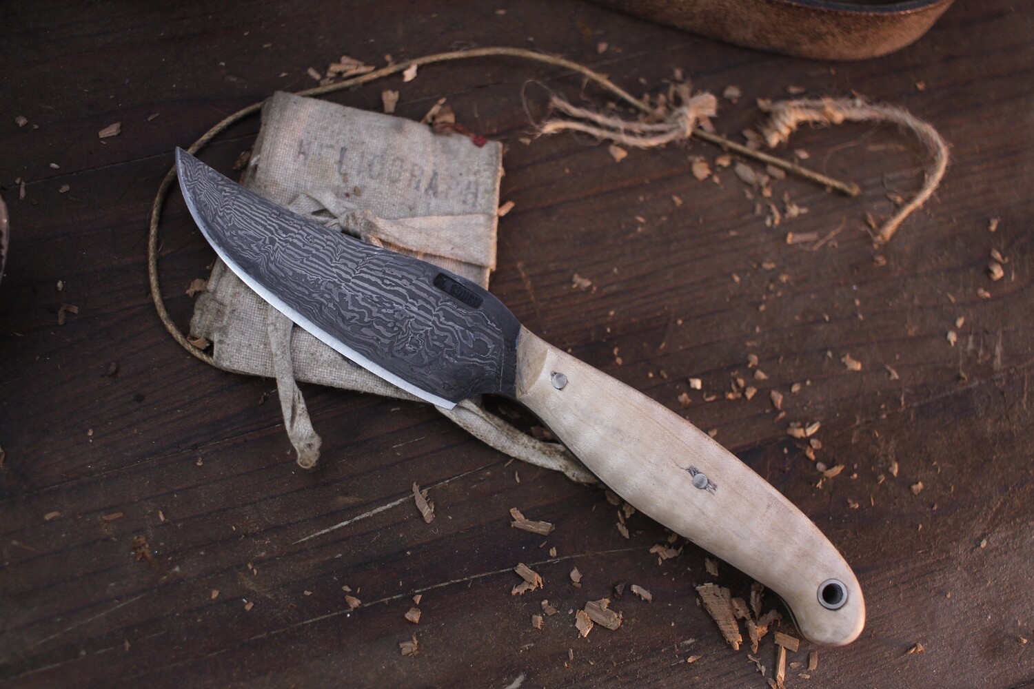 Mark Couch  Sharp Finger 3.5” Fixed Blade / Maple / Alaskan Forged Damascus