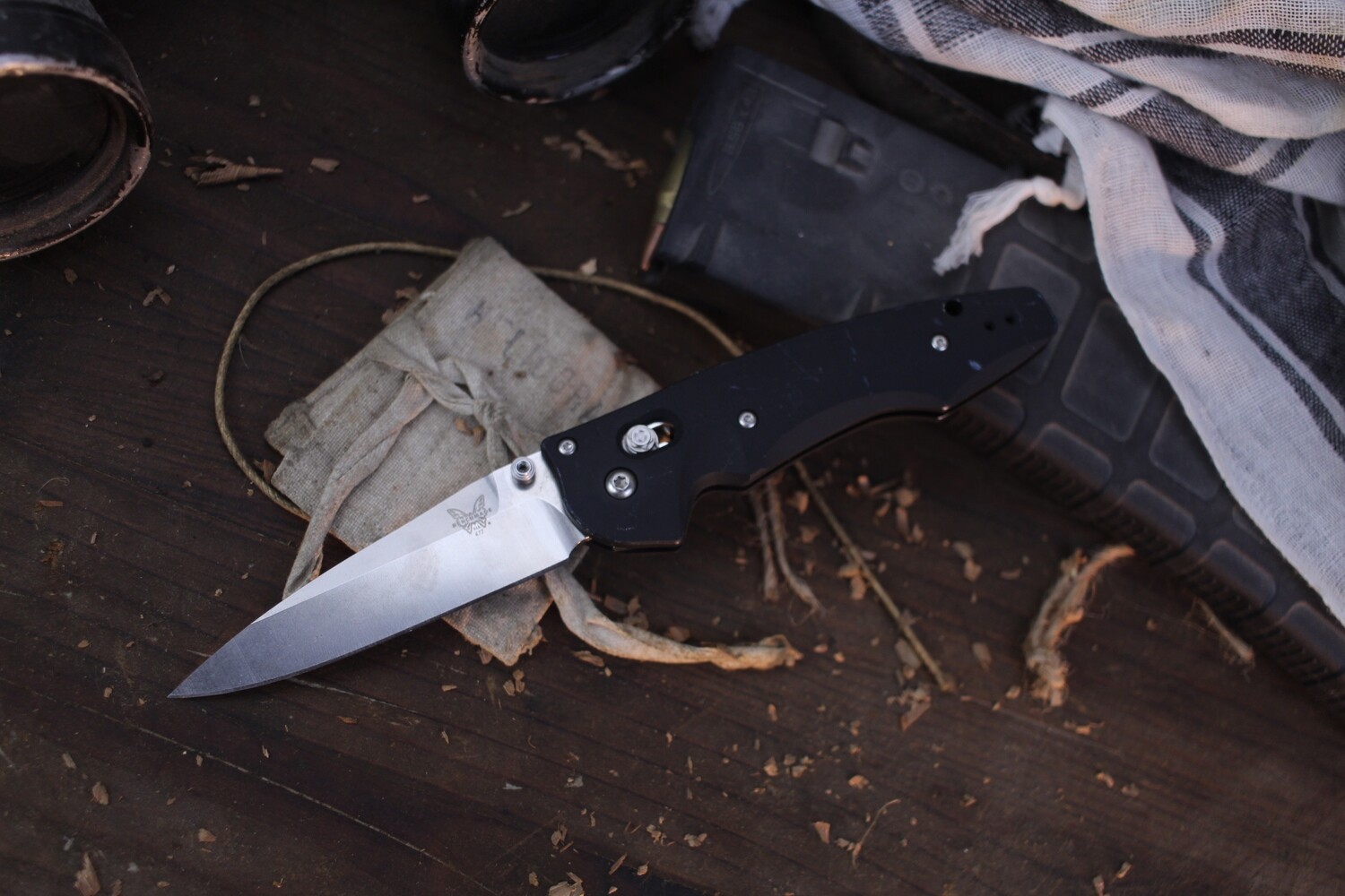 Benchmade First Production Emissary 3.25&quot; AXIS-Assist Folder / Black Aluminum / Satin S30V ( Pre Owned )