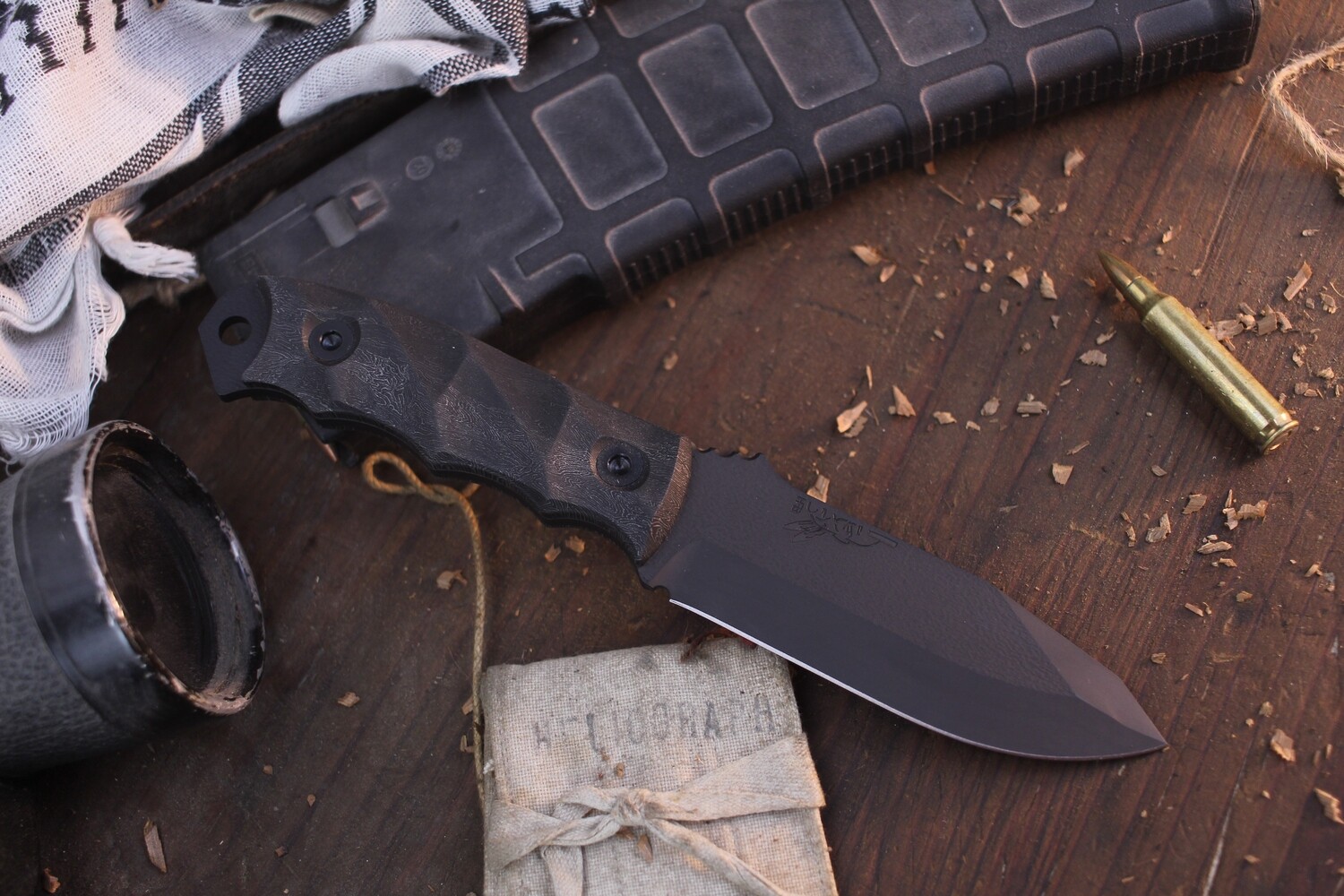 Half Face Blade Disaster Jr. 3.75” Fixed Blade / Space Coral Carbon Fiber / Black Cerakote CPM-3V