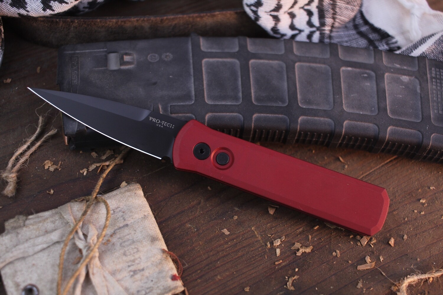 Pro-Tech Godson 3.125” Auto Buttonlock Folder / Red Aluminum &amp; Black Hardware / Black DLC S35VN