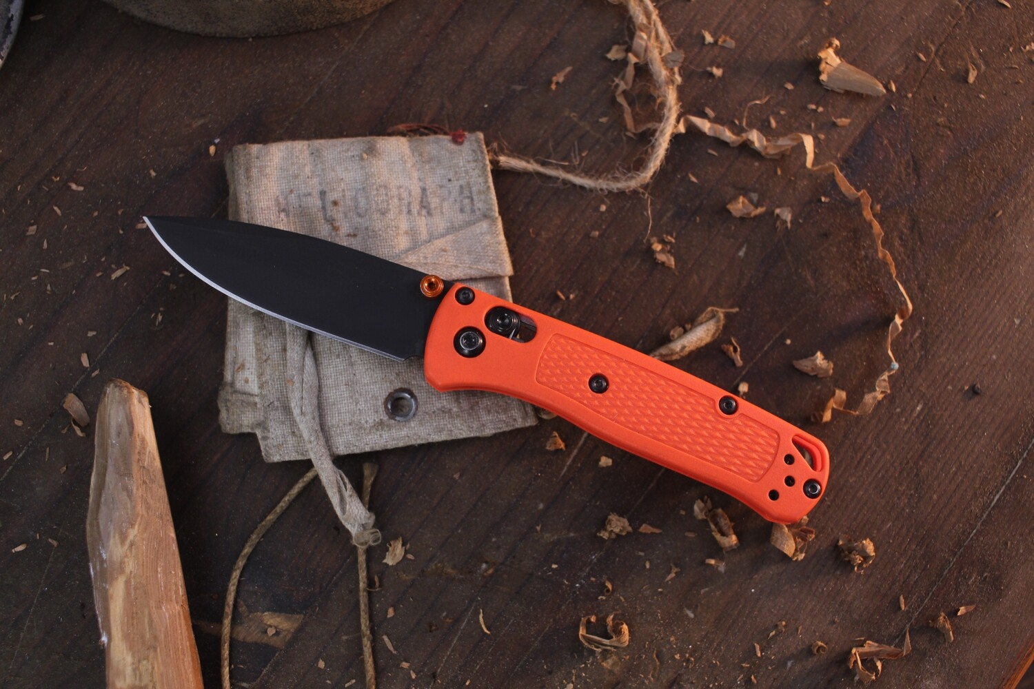 Benchmade Mini Bugout 2.82&quot; AXIS Lock Folder / Hunter Orange Grivory / Black S30V ( Pre Owned )