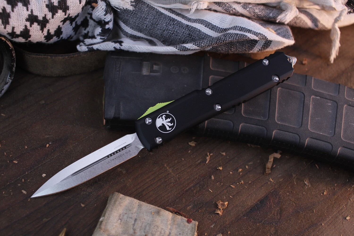 Microtech Ultratech 3.46&quot; OTF Auto / Black Aluminum &amp; Neon Yellow Button / Stonewash Magnacut ( Pre Owned )