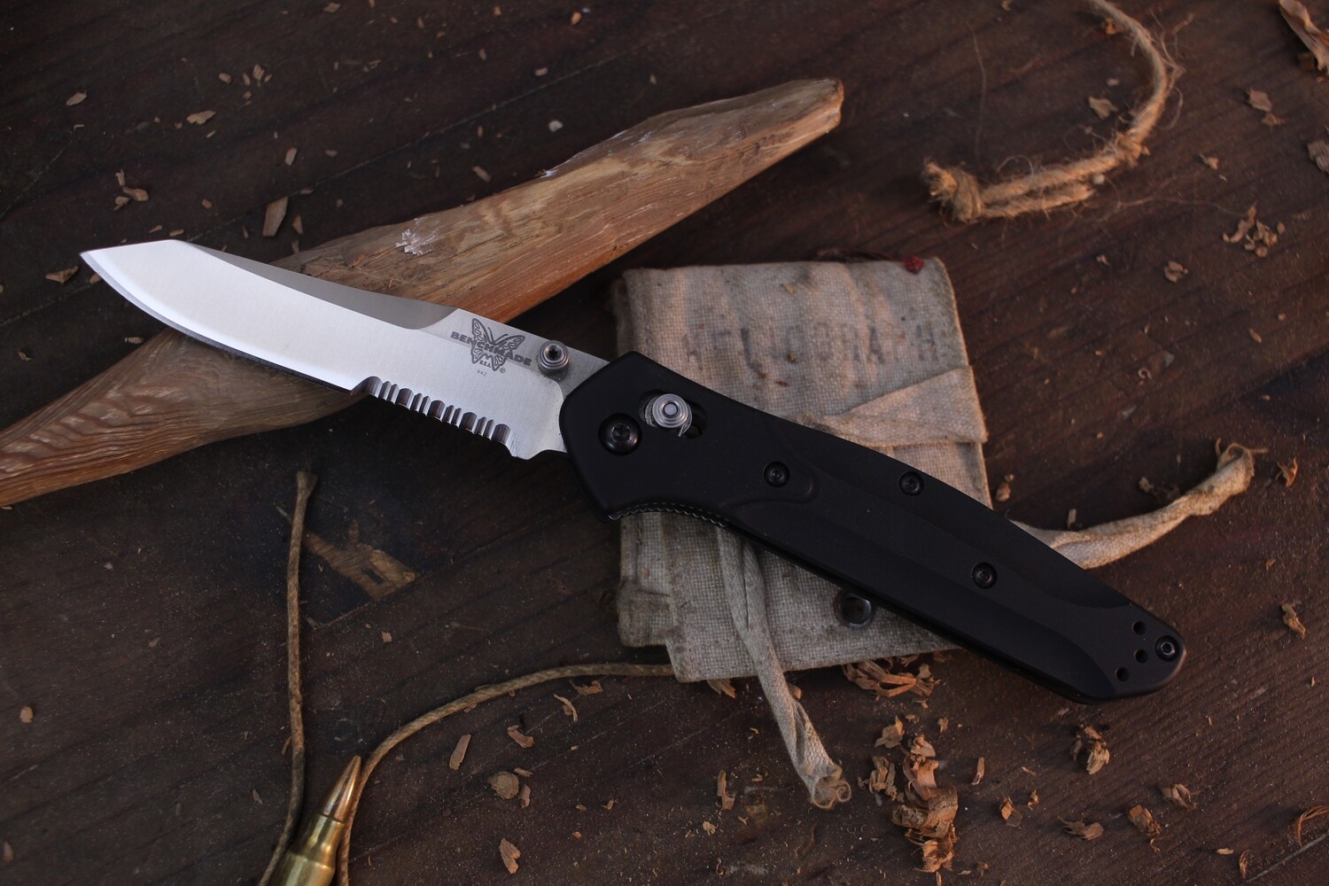 Benchmade Classic Pre Production Osborne 3.4&quot; Axis Lock Folder / Black Aluminum / Satin Serrated 154CM ( Pre Owned )