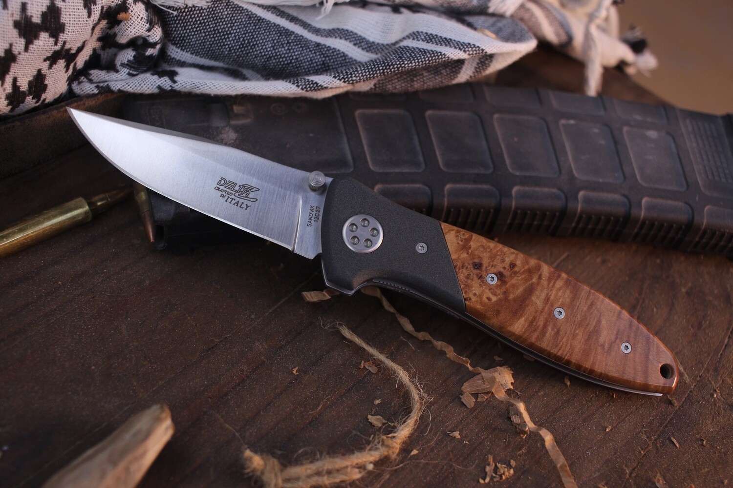 Delta Z V5000RS 3.5&quot; Liner Lock Folder / Black Grip Bolster &amp; Box Elder Burl / Satin 12C27 Sandvik ( Pre Owned )