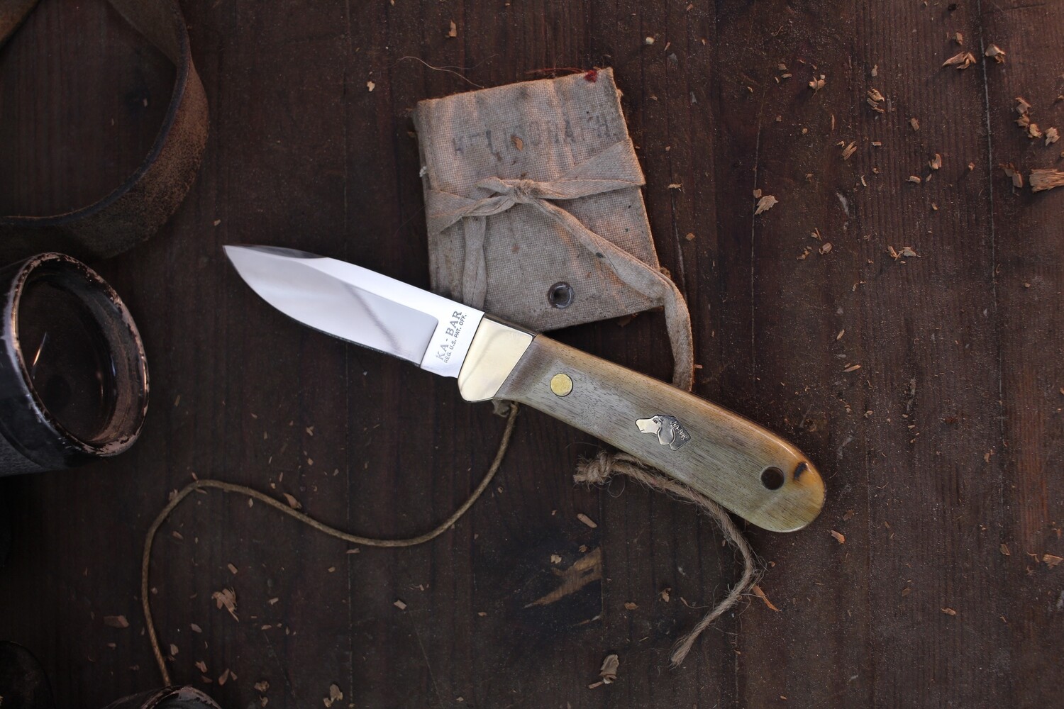 KA-BAR Classic 8576 Dog&#39;s Head 3.5&quot; Trailing Point Hunter/ Ram Horn / Satin 440C ( Pre Owned )