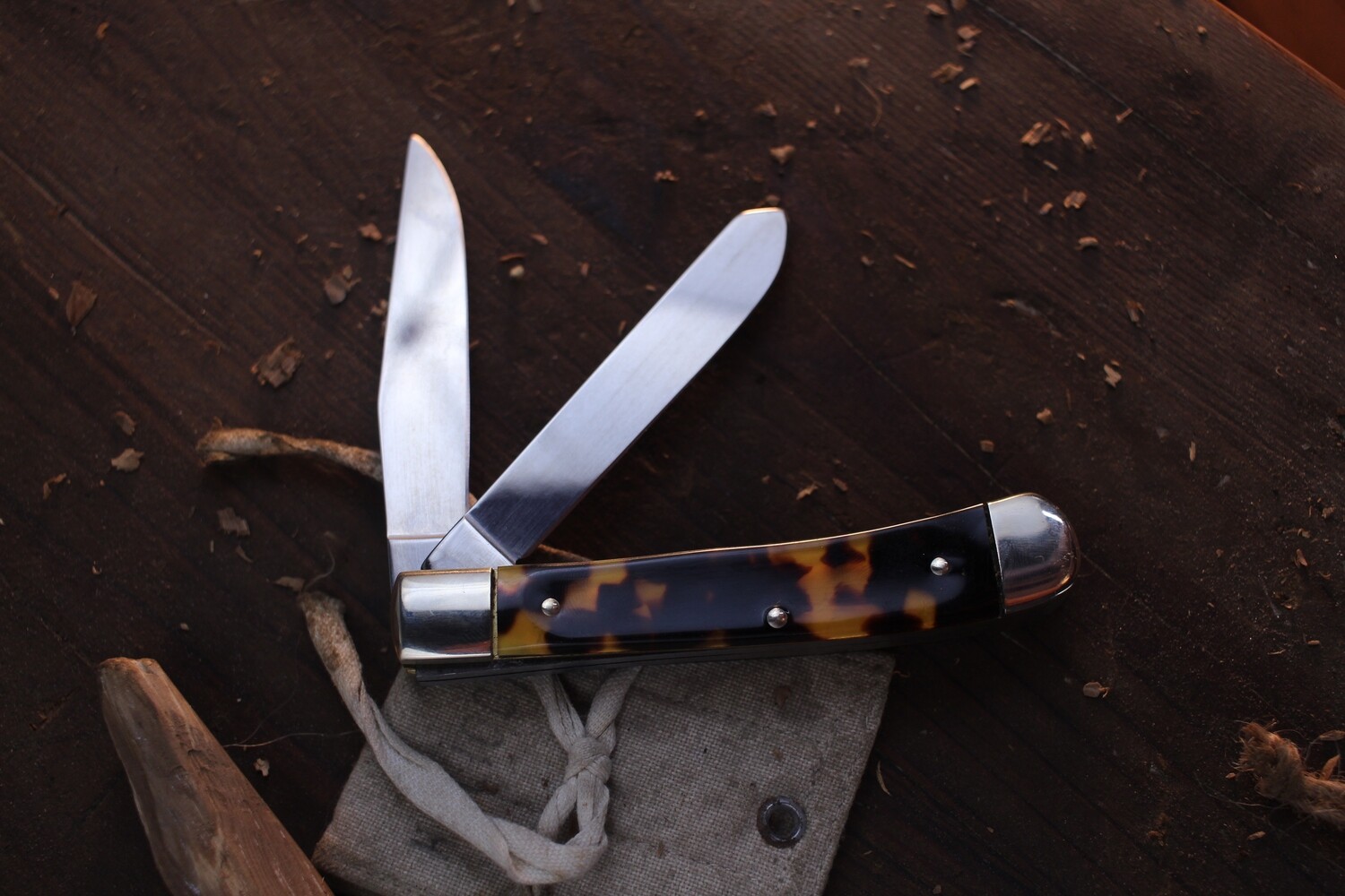 Zwilling J. A. Henckels Vintage Trapper 2 Blade 4&quot; Closed Slipjoint / Mottled Resin / Hand Honed Solingen Steel ( Pre Owned )
