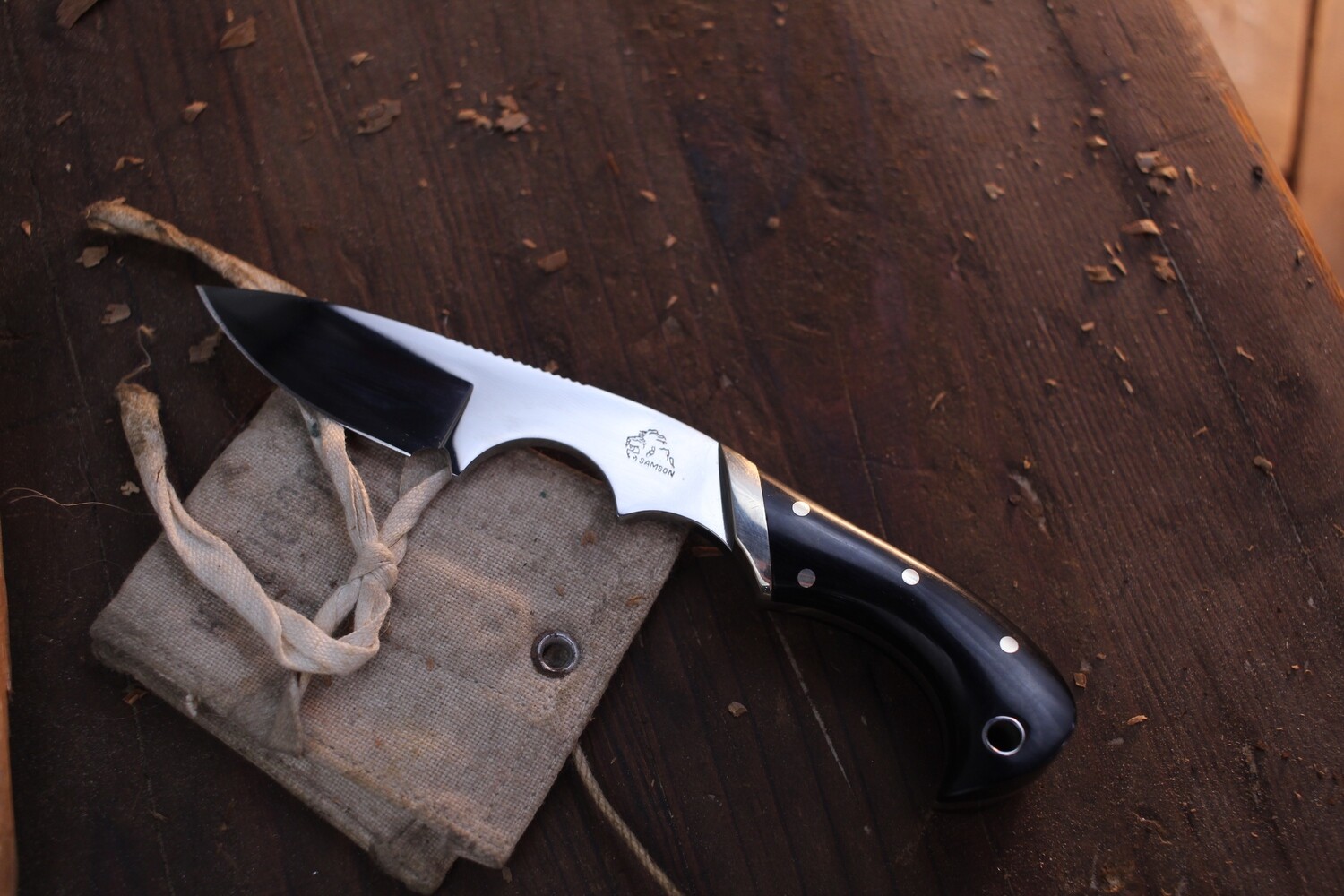 Benchmade-Pacific Cutlery Vintage Small 2&quot; Hunter / Black Micarta / Satin Stainless ( Pre Owned )