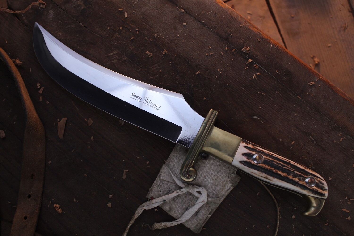 Linder Large Buffalo Skinner 7.5&quot; Fixed Blade / Stag Honr &amp; Brass / Buffalo Scene Engraved Solingen INOX ( Pre Owned )
