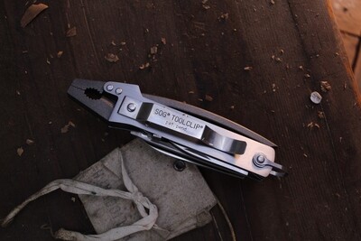 SOG Vintage ToolClip First Multi Tool / Japanese Stainless ( Pre Owned )
