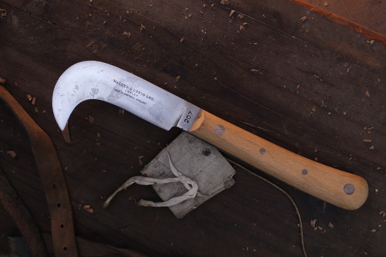 Walker &amp; Greig Vintage #207 Tea 4.5&quot; Hawkbill Pruning Knife / Wood / Satin High Carbon ( Pre Owned )