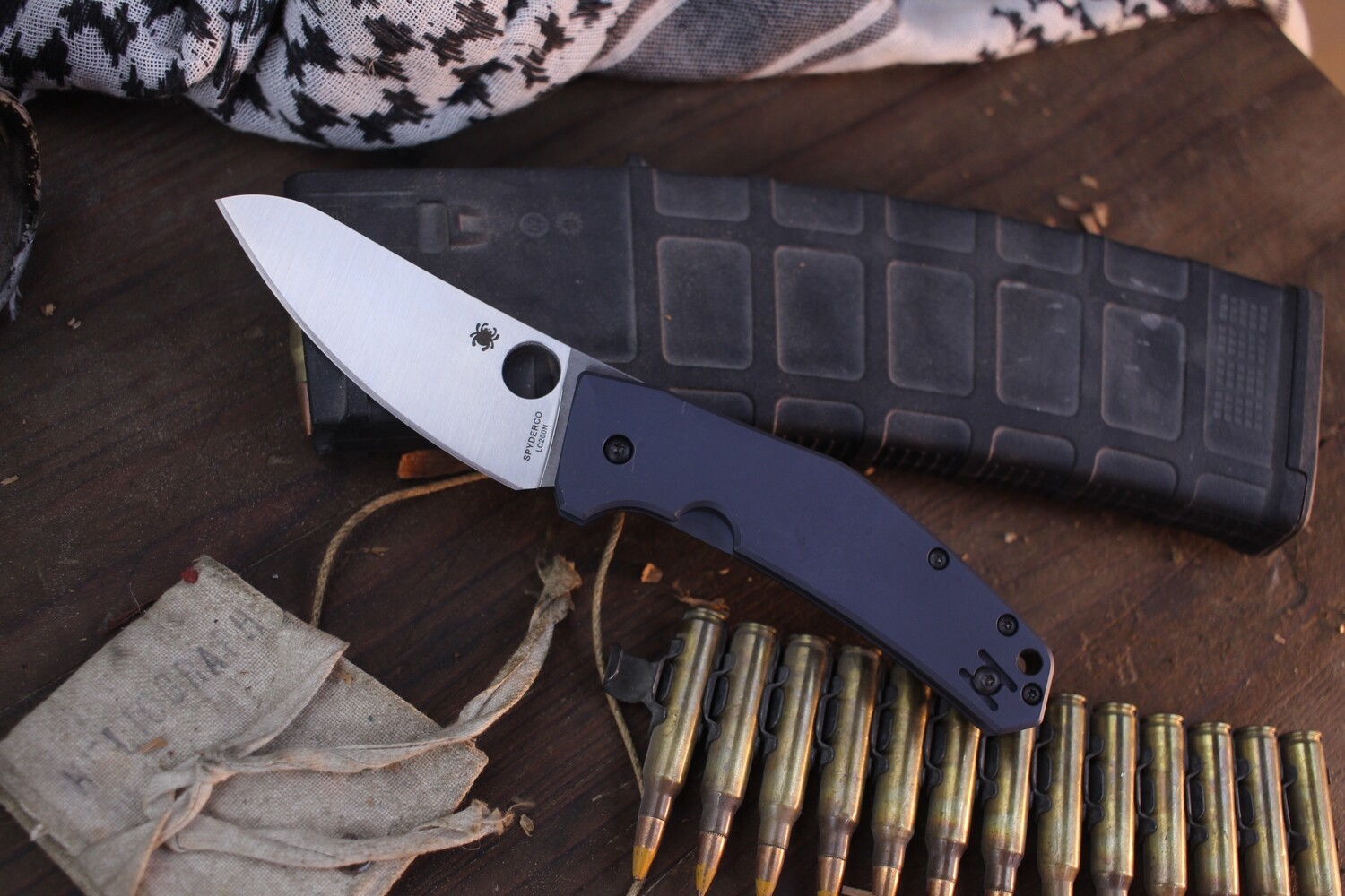 Spyderco SpydieChef 3.3&quot; Frame Lock Folder / Blue Titanium / Satin LC200N ( Pre Owned )