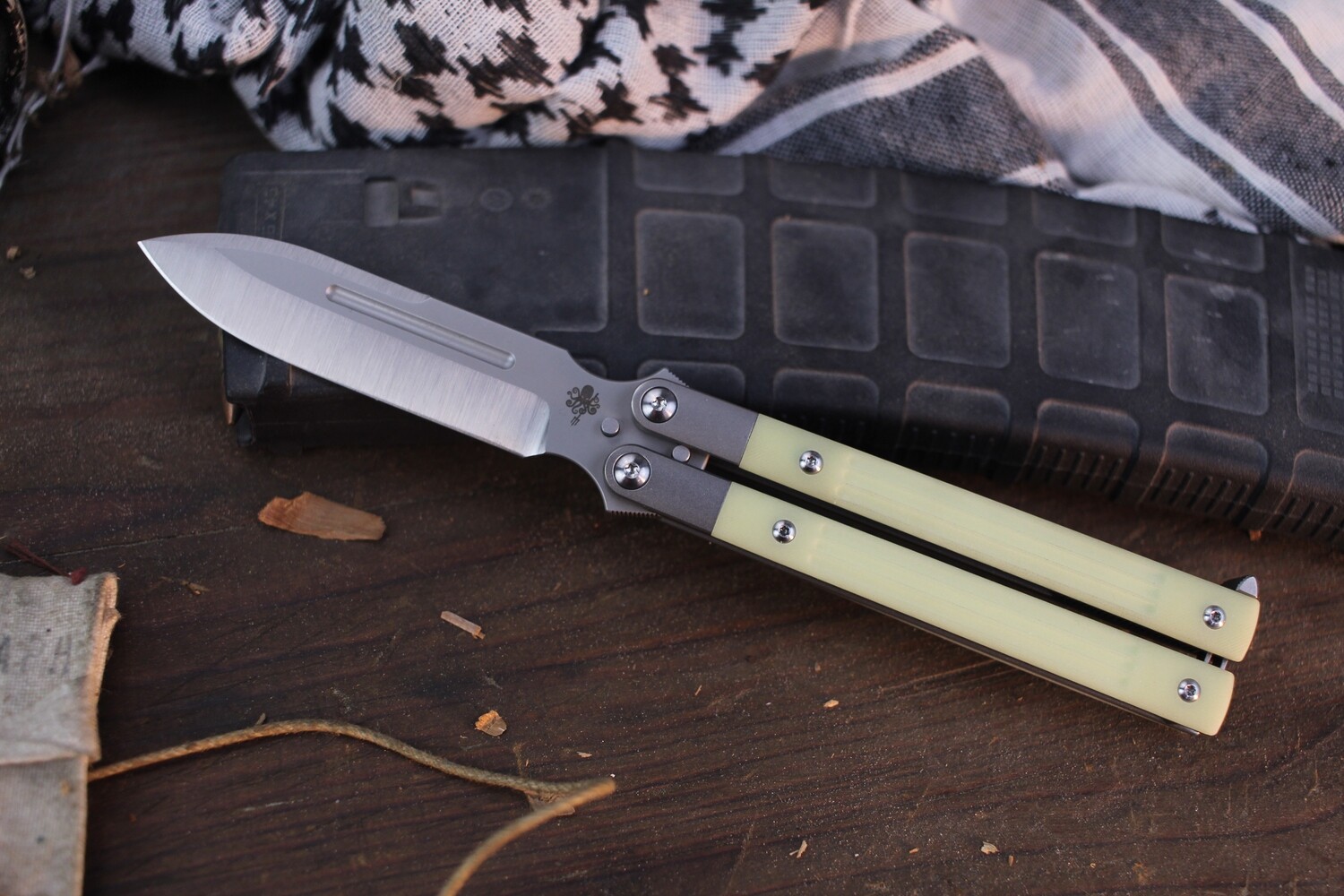 Prometheus SPD Invictus 3.75&quot; Balisong / Glow In The Dark G-10 / Two Tone M390 ( Pre Owned )