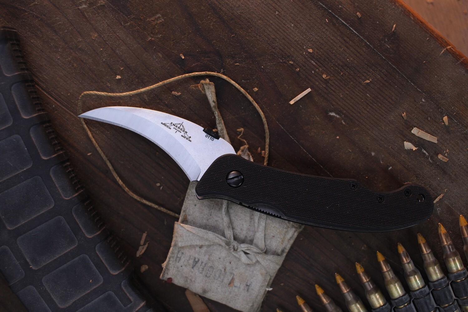 Emerson Super Elvia SF 3.1&quot; Folding Knife / Black G10 / Satin 154CM ( Pre Owned )