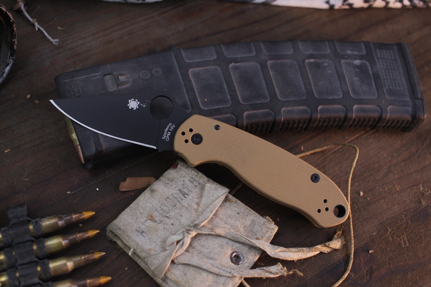 Spyderco REC Exclusive Para 3 3&quot; Compression Lock Folder /  Coyote Tan G-10 / Black CPM-10V ( Pre Owned )