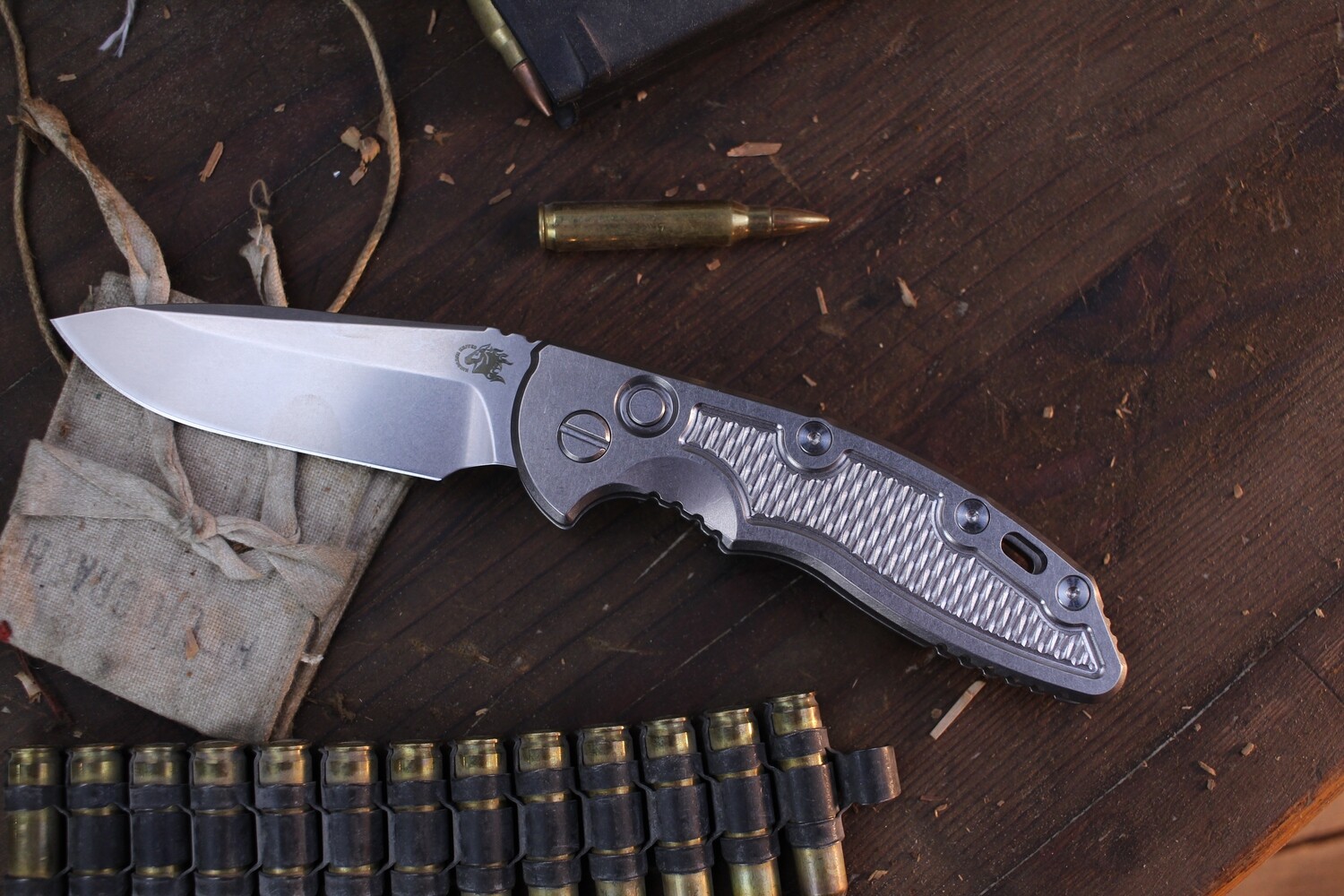 Hinderer XM-18 3.5” AUTO Buttonlock Folder / Stonewashed Titanium / Stonewashed 20CV Spearpoint