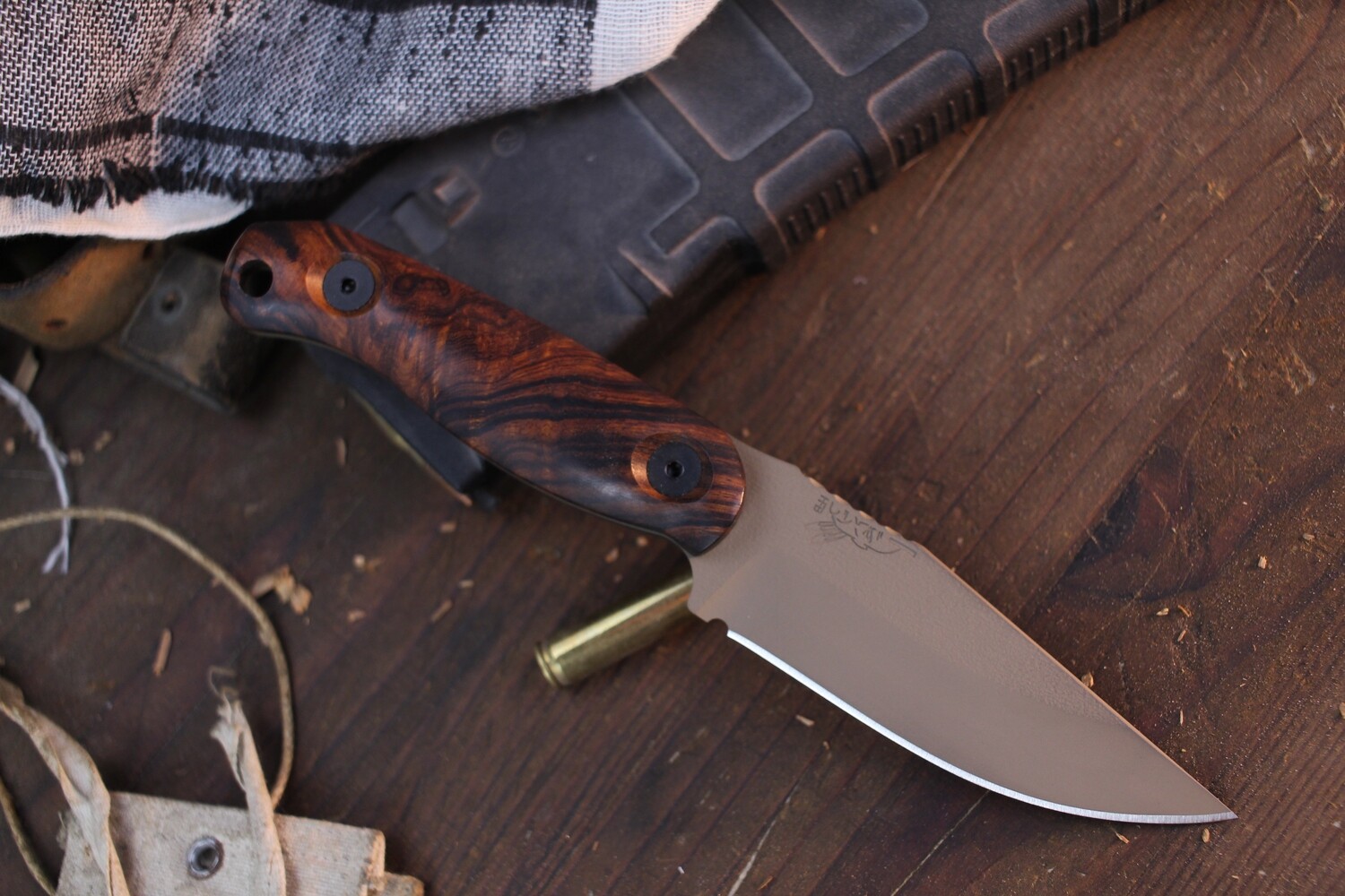 Half Face Blade Featherlight 3.35” Fixed Blade / Arizona Ironwood / FDE Cerakote S45VN