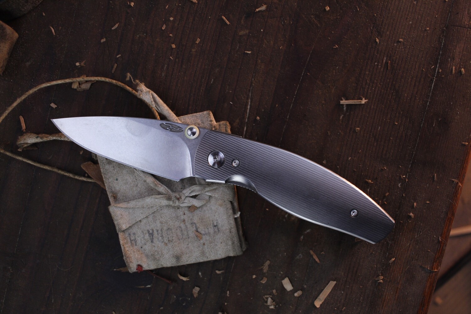 TRM Neutron II 3&quot; Linerlock Folder / Textured Titanium / Stonewashed 20CV ( Pre Owned )