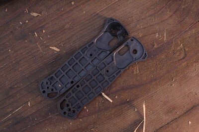 Benchmade Bugout OEM CF-Elite Replacement Scales