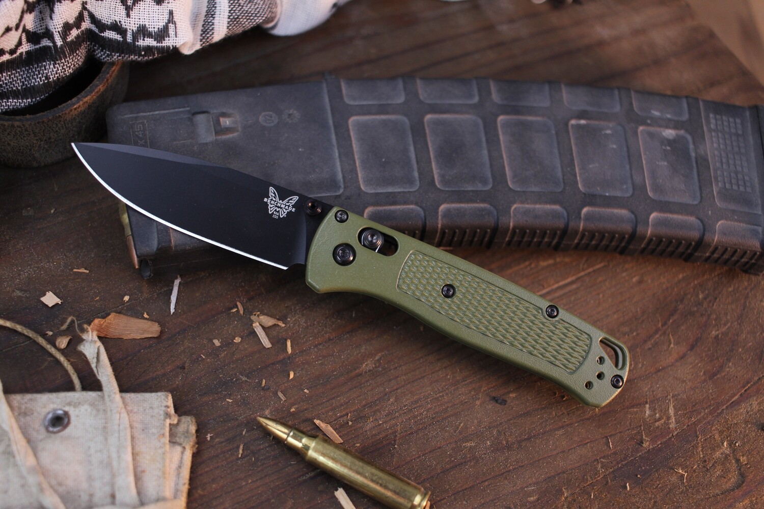 Benchmade NK Custom Bugout 3.24&quot; AXIS Lock Folder / Noveske Bazooka Green Grivory / Black S30V