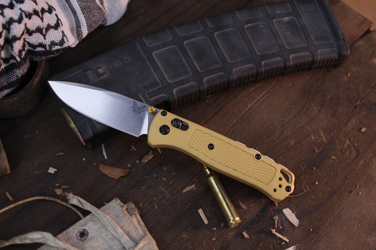 Benchmade NK Custom Bugout 3.24&quot; AXIS Lock Folder / Glacier Gold Cerakote Grivory &amp; Glow Backspacer / Satin S30V