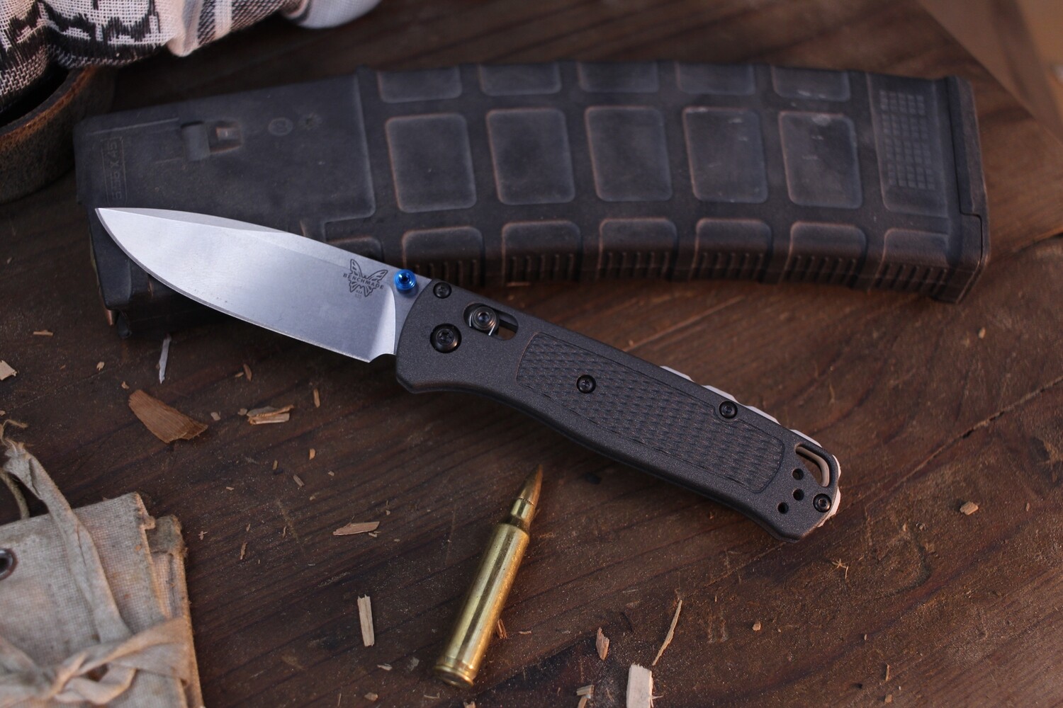 Benchmade NK Custom Bugout 3.24&quot; AXIS Lock Folder / Cobalt Cerakote Grivory &amp; Glow Backspacer / Satin S30V