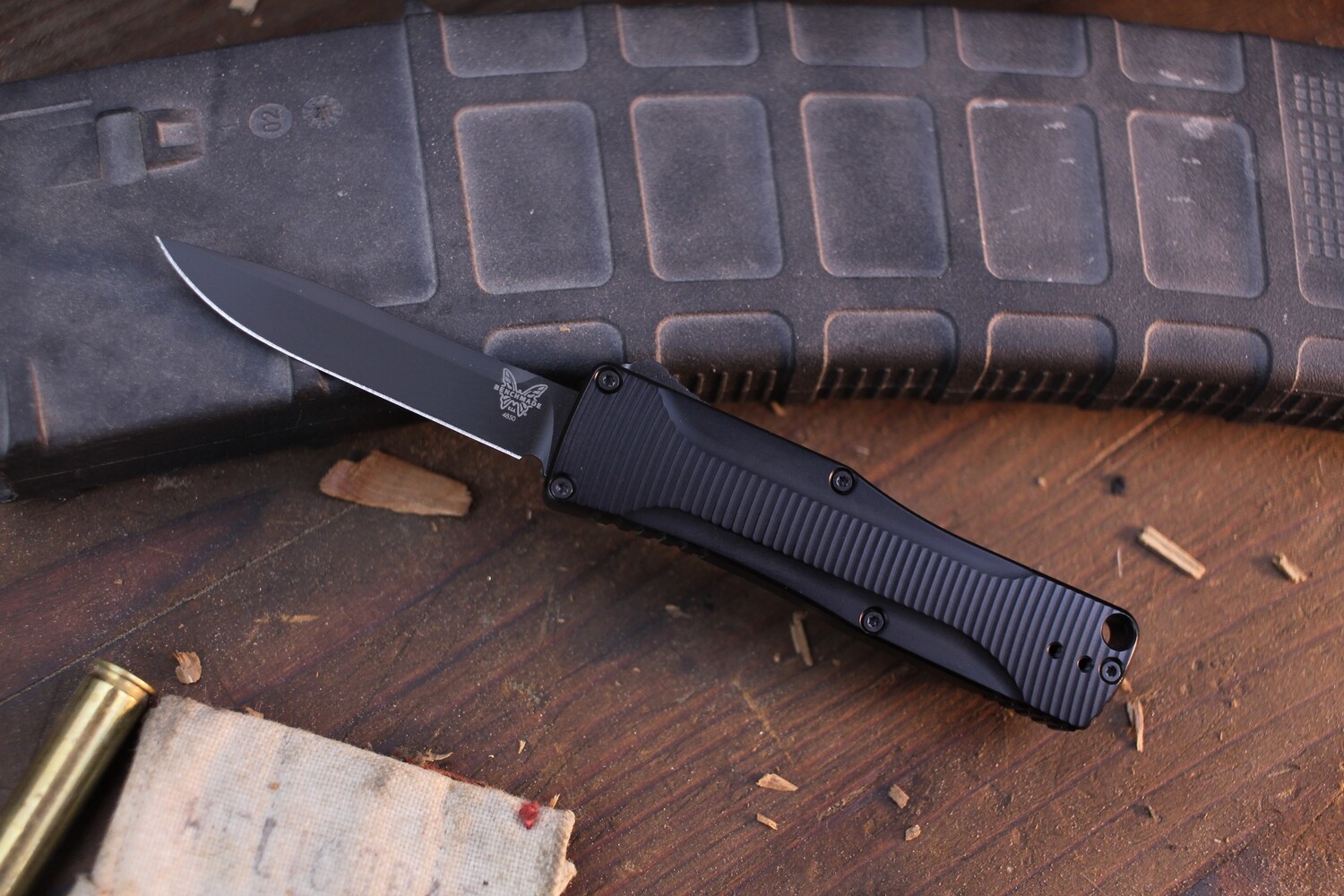Benchmade Om 2.5&quot; D/A OTF Auto / Black Aluminum / Black S30V