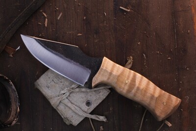 Barrett Knives Ranger 4” Spearpoint Hunter / Contoured Birdseye Maple / Forge Finish 1095 Barrett Knives Ranger 4” Spearpoint Hunter / Contoured Birdseye Maple / Forge Finish 1095