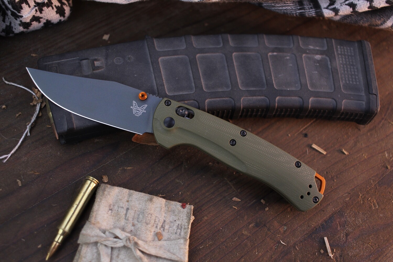 Benchmade Taggedout 3.5&quot; AXIS Lock Folder / OD Green G-10 / Northern Lights Cerakote  S45VN ( Pre Owned )