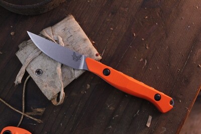 Benchmade Flyway 2.7&quot; Fixed Blade Caper / Orange G-10 / Satin CPM-154 ( Pre Owned )