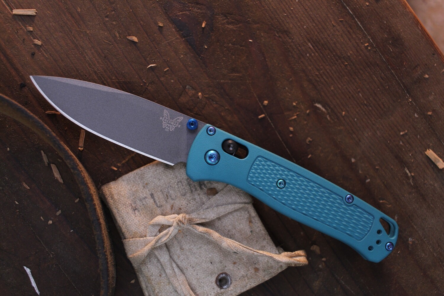 Benchmade NK Custom Bugout 3.24&quot; AXIS Lock Folder / Aztec Teal Grivory With Blue hardware / Grey S30V
