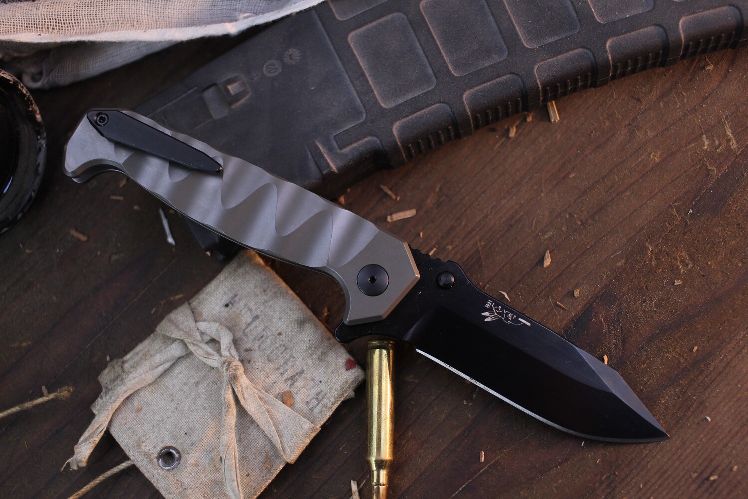 Half Face Blade GEN 2 Disaster 3.1” Plunge Lock Flipper / Monolithic Scalloped Titanium Frame / Black Magnacut