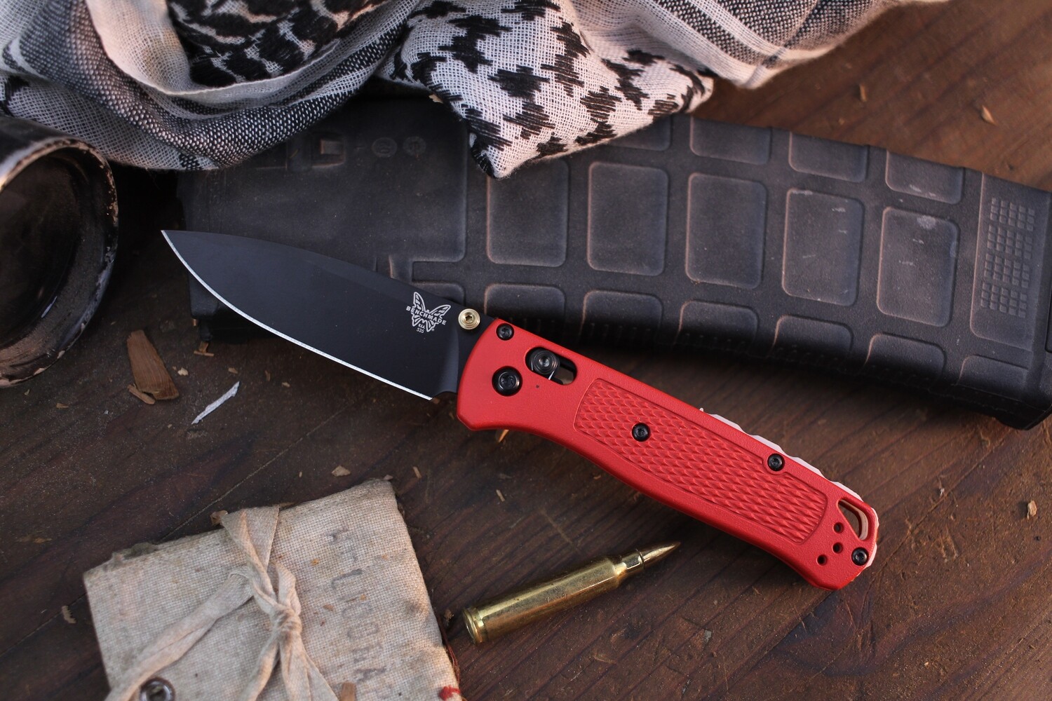 Benchmade NK Custom Bugout 3.24&quot; AXIS Lock Folder / USMC Red Grivory &amp; Glow Backspacer With Gold Hardware / Black S30V