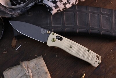 Benchmade NK Custom Bugout 3.24&quot; AXIS Lock Folder / Light Sand Grivory &amp; Gold Hardware With Stonewashed Clip / Grey S30V