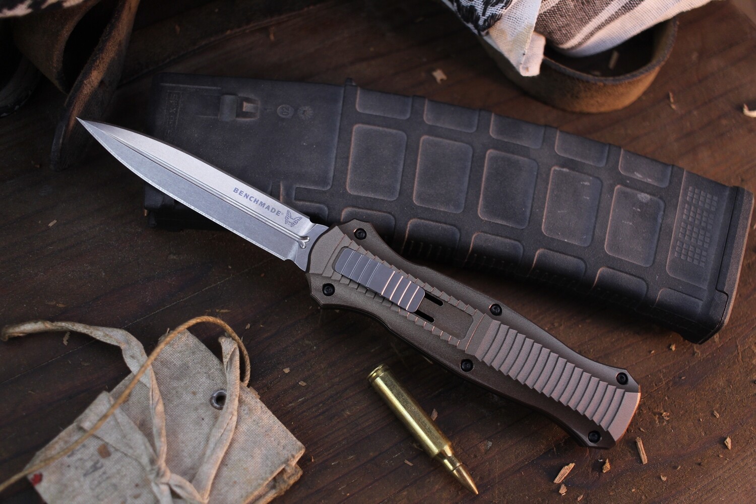 Benchmade Limited Edition Infidel 3.9&quot; D/A Automatic OTF  / FDE Aluminum / Satin S30V ( Discontinued )