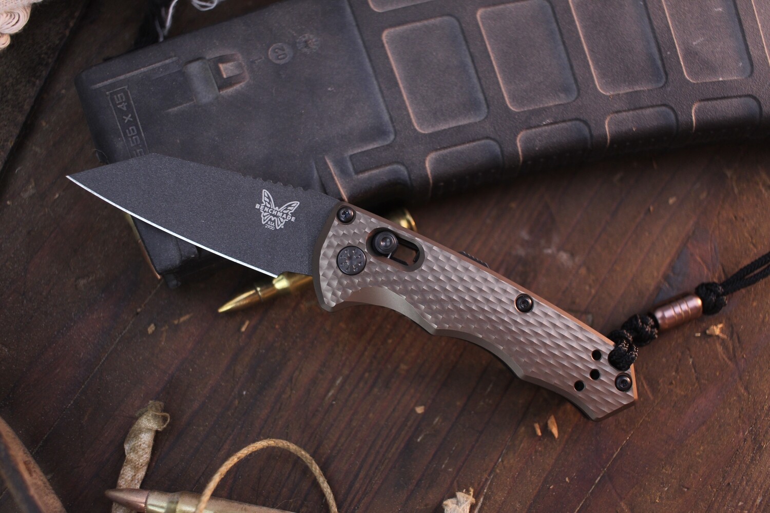 Benchmade Auto Immunity 2.5&quot; AXIS Lock Auto Folder / Flat Dark Earth Aluminum / Black M4