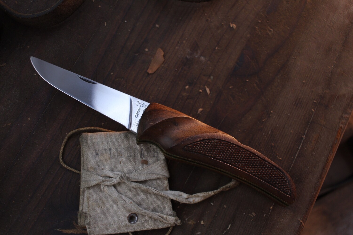 Gerber Classic First Folding Hunter 3.75&quot; Lockback / Checkered Walnut Handle / Satin 440-C ( Pre Owned ).