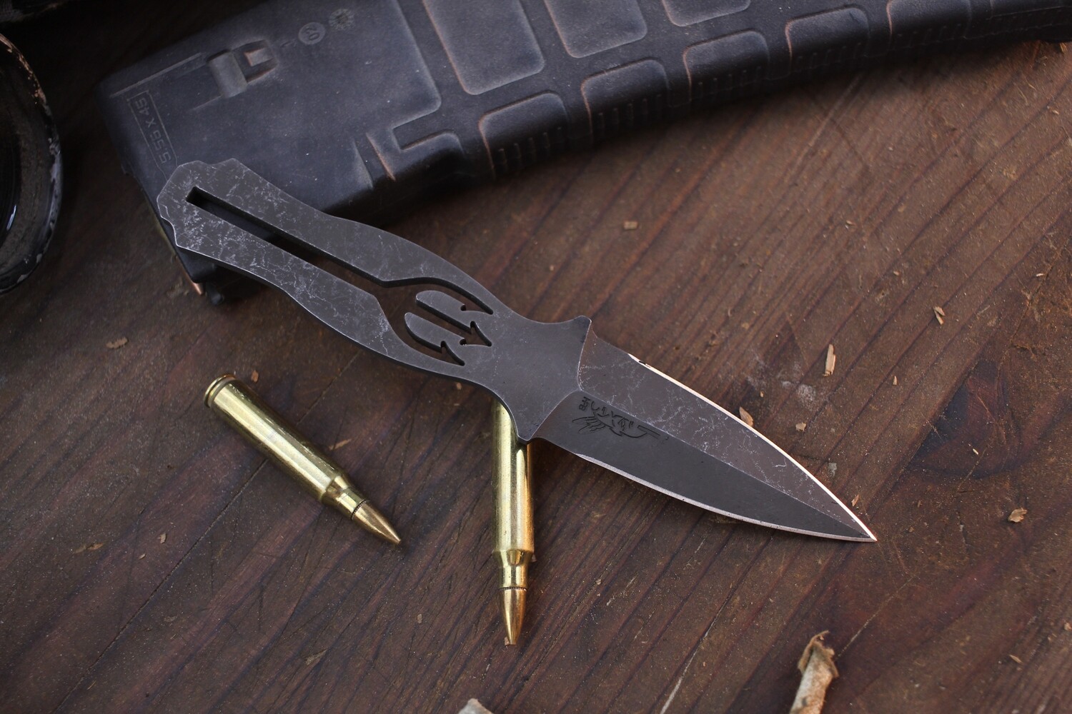 Half Face Trident 2.5&quot; Fixed Dagger / Skeletonized / Acid Washed Magnacut