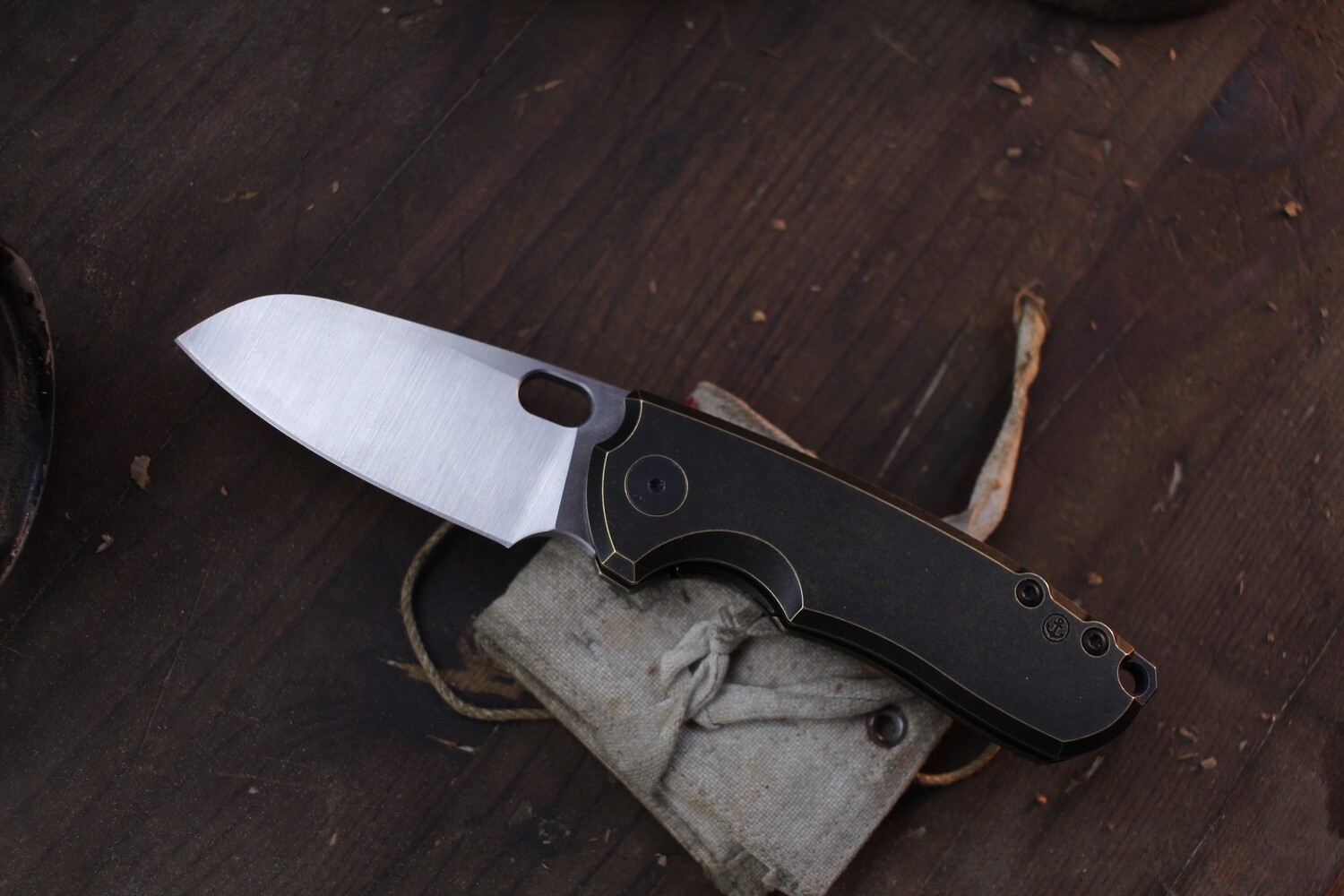 URBAN EDC F5.5 2.7&quot; Liner Lock Folder / Antiqued Bronze / Satin Elmax ( Pre Owned )