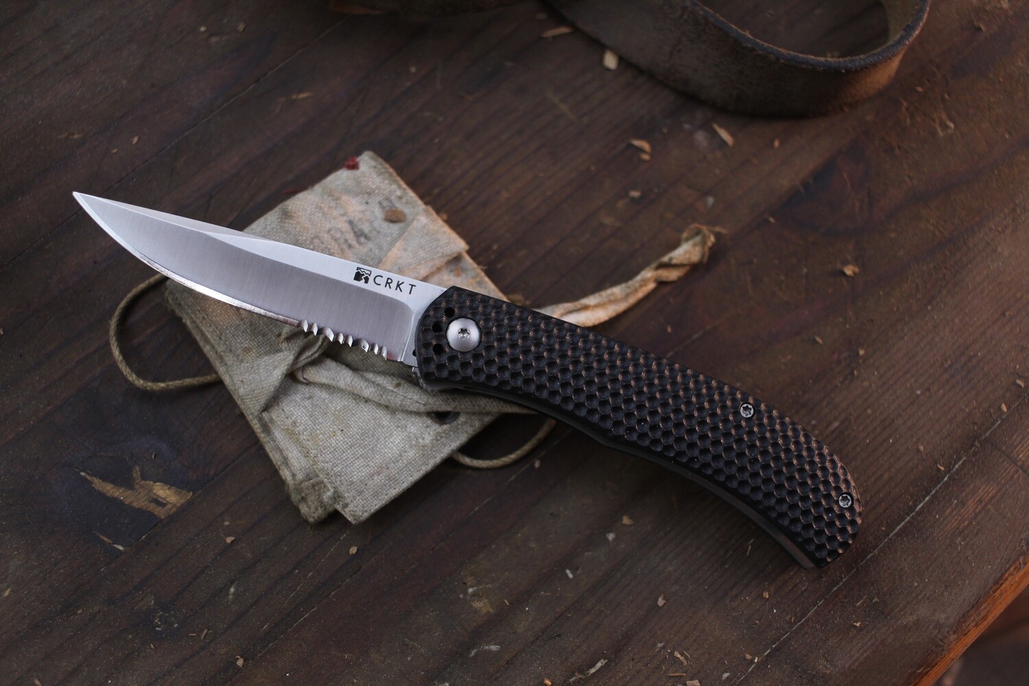 CRKT 6863 Convergence 3.31&quot; Linerlock Folder / Black Zytel / Satin AUS 6M ( Pre Owned )