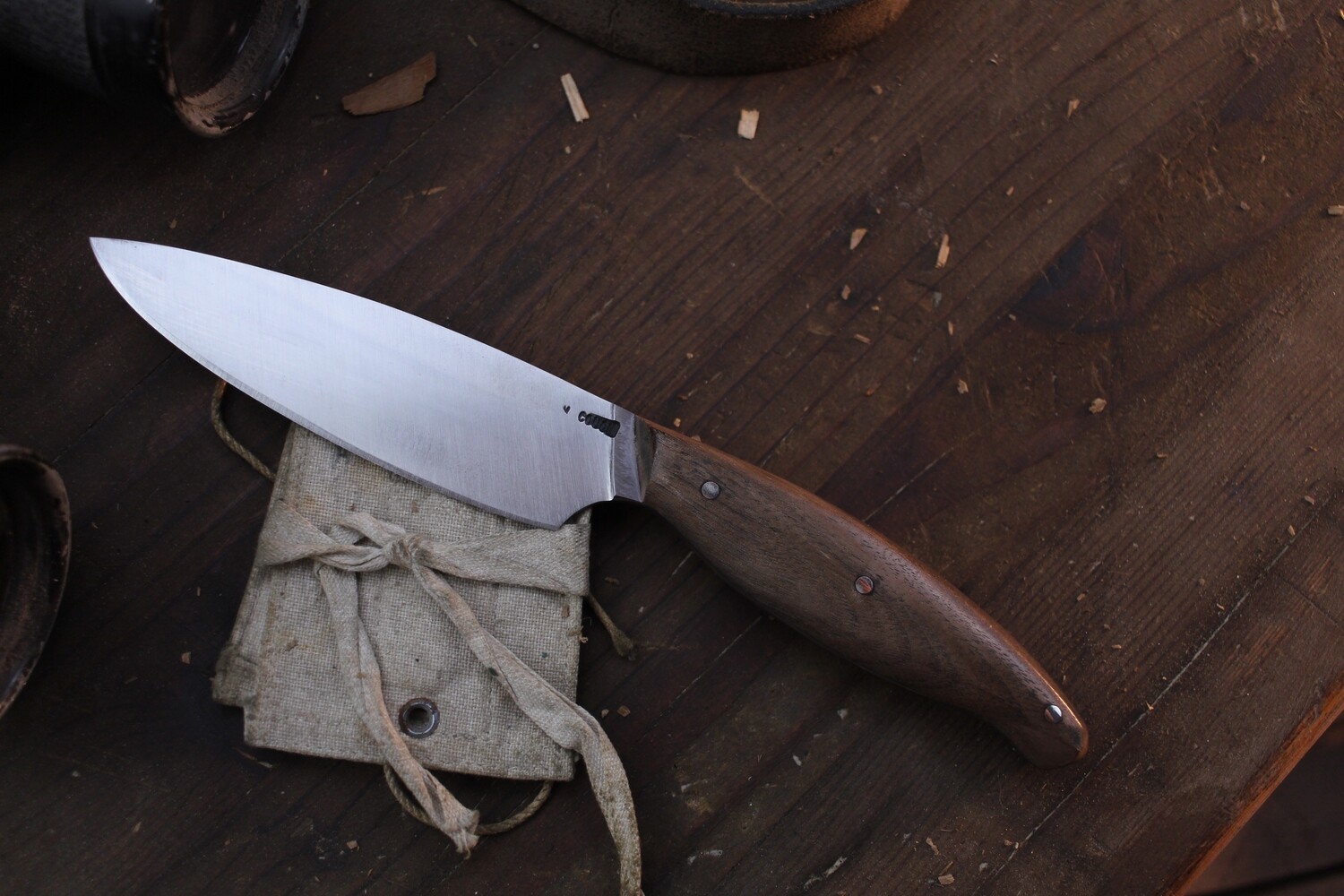 Mark Couch Large 4.25” Sow Belly Skinner / Walnut / Satin 52100
