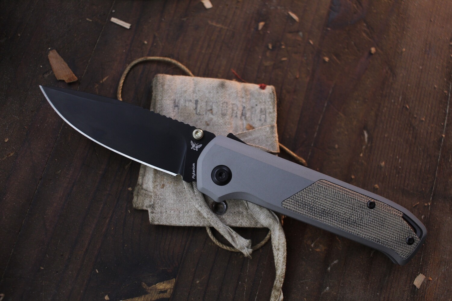 Flytanium Arcade 3.2&quot; Shark-Lock Folder / Gunmetal Grey Aluminum &amp; Green Micarta / Black DLC S35VN