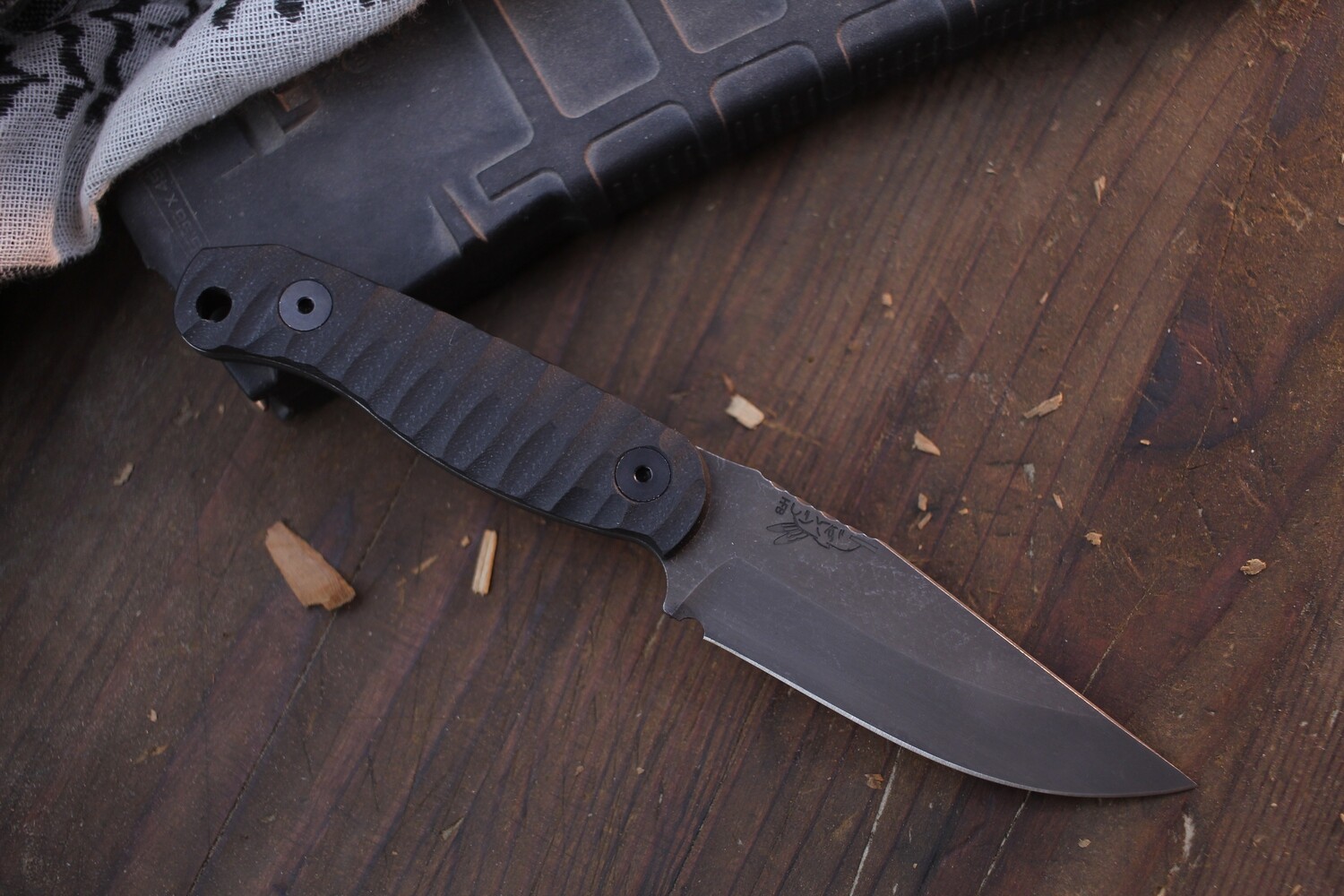 Half Face Blade Featherlight 3.35” Fixed Blade / Black G-10 / Acid Washed MagnaCut