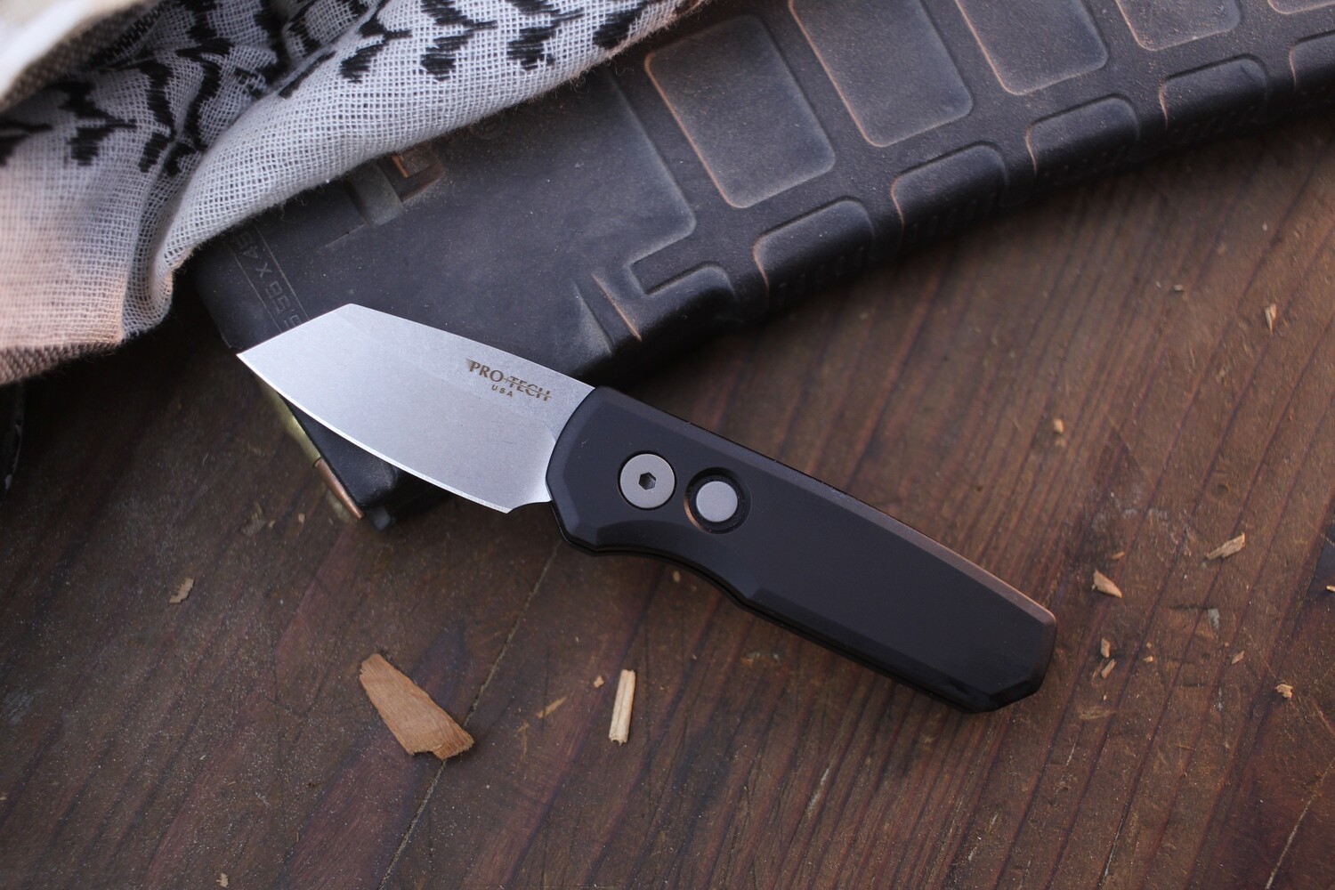 Pro-Tech Runt 5 1.94” Reverse Tanto Auto Buttonlock Folder / Black Aluminum / Stonewashed Magnacut